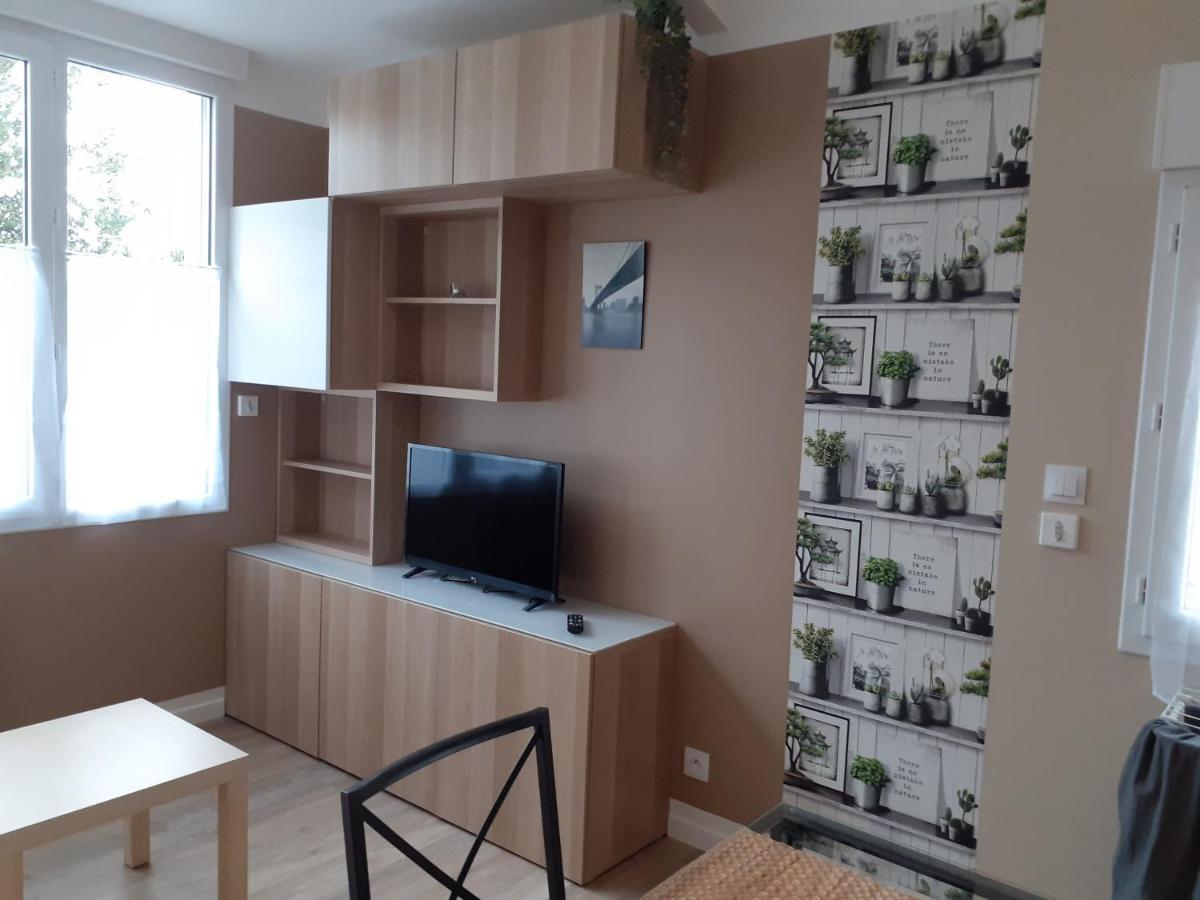 Mini Loft Lägenhet Saintes Exteriör bild